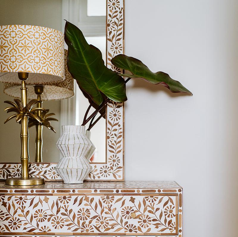 Decorative vase