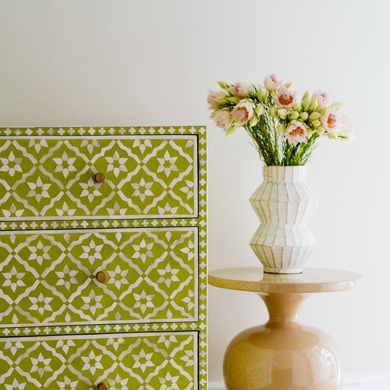 Decorative vase