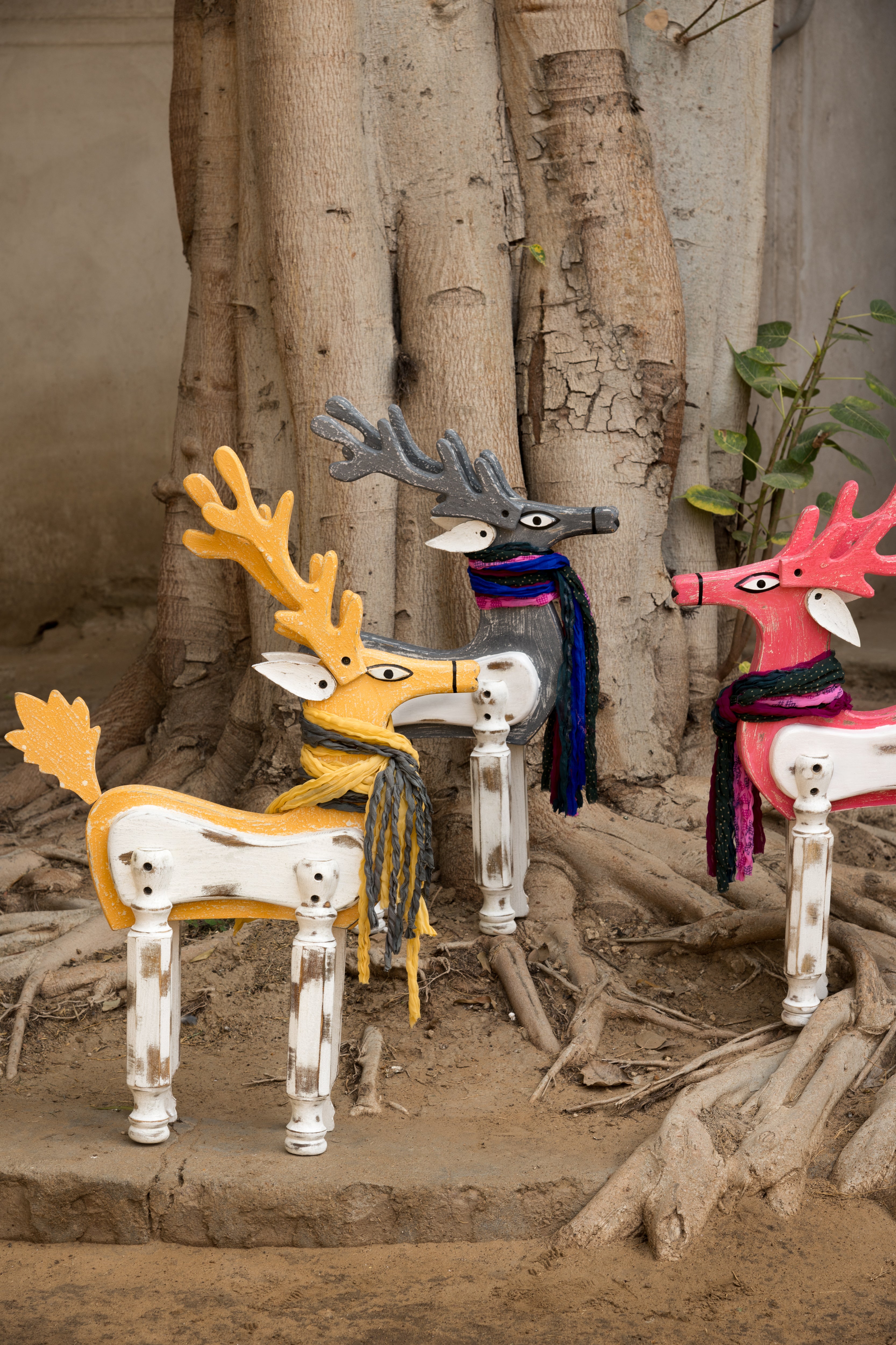 Wooden Painted Reindeer - Distressed Yellow